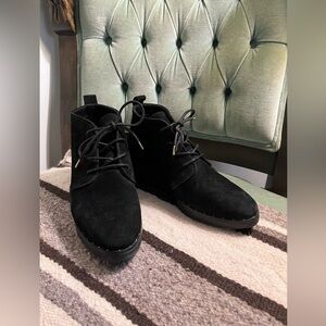 Steven by Steve Madden Bart lace up suede ankle boots 2” wedge heel size 8.5